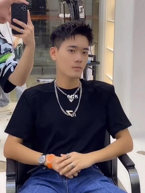 男生发型,男生约会必备发型简直不要太帅7815_发型_男士发型_钢夹