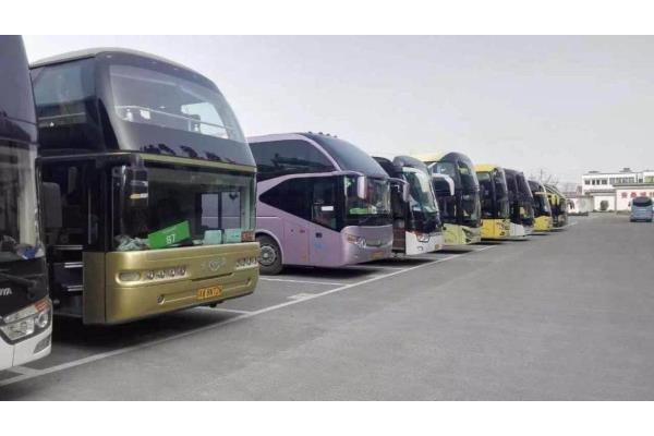 静安区大巴车租赁网一天多少钱