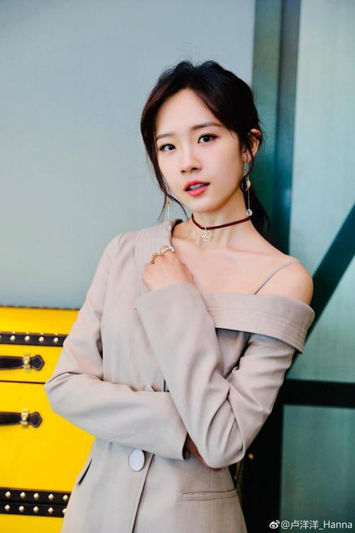 卢洋洋美女图片