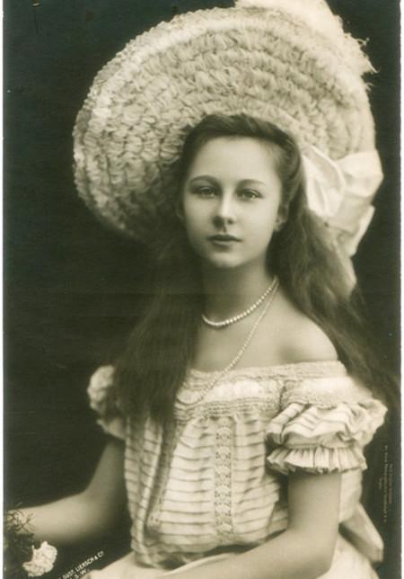 德国末代公主维多莉亚珍贵老照片,跨越世界的美,看完惊艳!