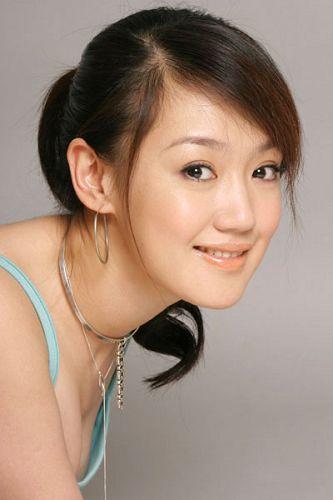 薛佳凝回应三鹿事件:代言非奶粉愿意捐助患儿