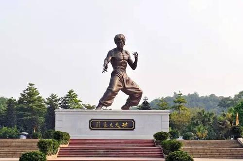 李小龙乐园 在李小龙乐园,有种功夫叫李小龙
