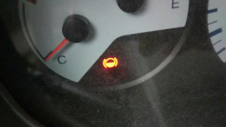 奥铃捷运仪表盘故障灯.这个是什么故障.谢谢