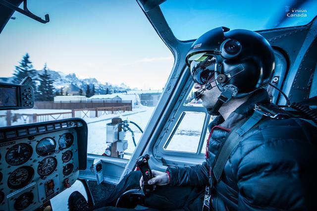 绝对的型男-直升飞机驾驶员