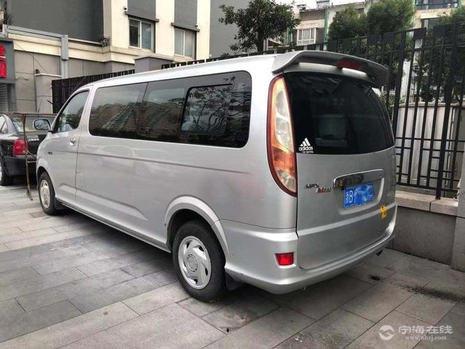 论坛 69 商务频道 69 二手车交易 69 福田蒙派克9座 银色,可