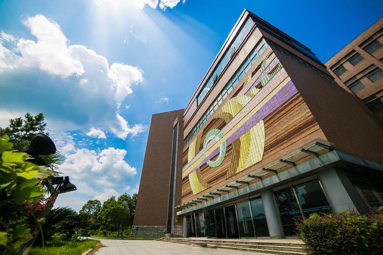 景德镇陶瓷大学设计艺术学院专业介绍