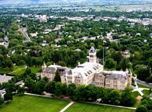 usu   usu位于美国犹他州安全美丽的洛根市(logan),主校区俯瞰洛根