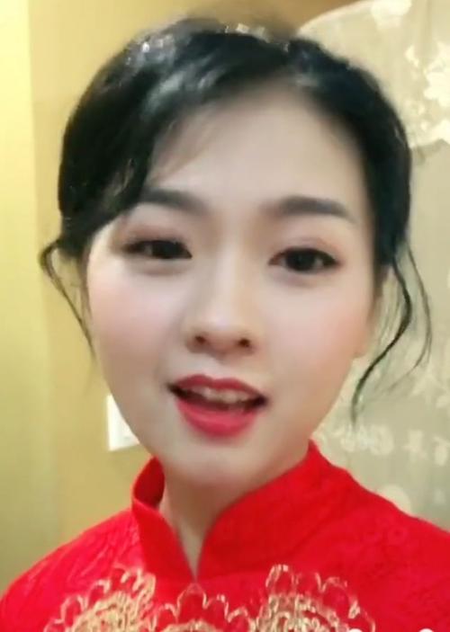网红翁佳娜《中国红》