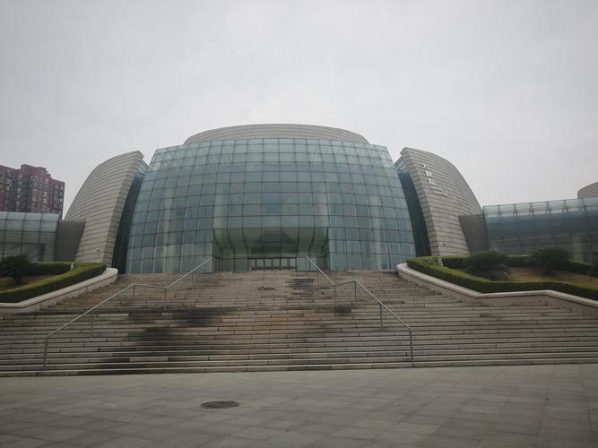 庆祝中华人民共和国建国七十周年全省老年书画作品展在江西艺术中心