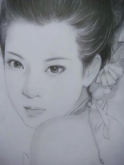 手绘 插画 美女 素描 铅笔画