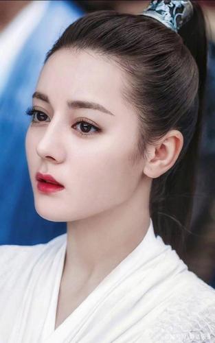 女明星高马尾造型,杨幂赵丽颖迪丽热巴一个个太飒了