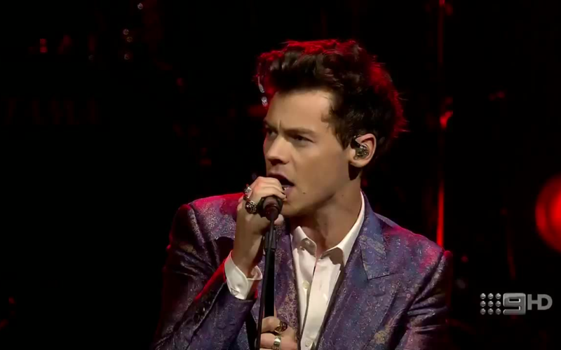 【harry styles】【720p】kiwi - aria awards 2017 live