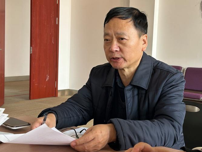 学校机关党总支第三党支部召开深入贯彻中央八项规定