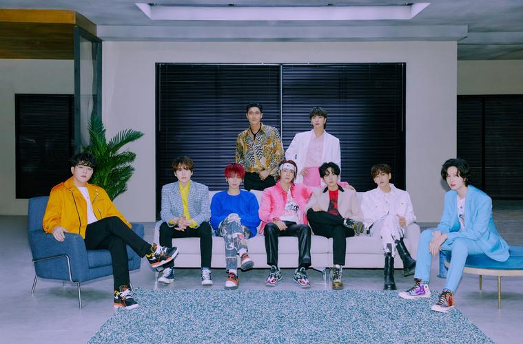 superjunior今天下午5点首次公开正规10辑主打曲housepartymv预告片