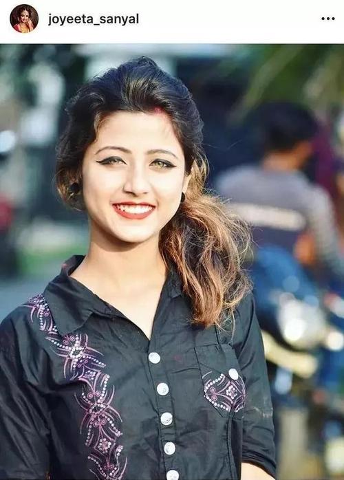 最美的印度女孩橄榄绿瞳色真正的极致颜值美女