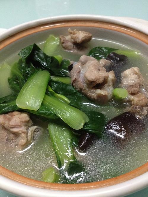 青菜骨头汤
