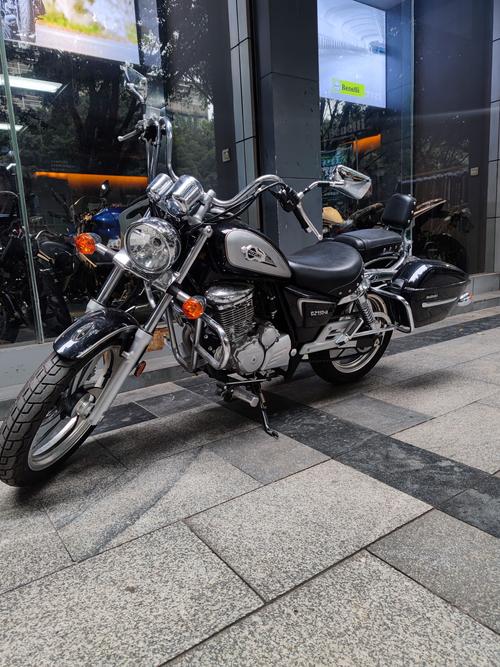 二手摩托车豪爵铃木 悦酷gz150-a