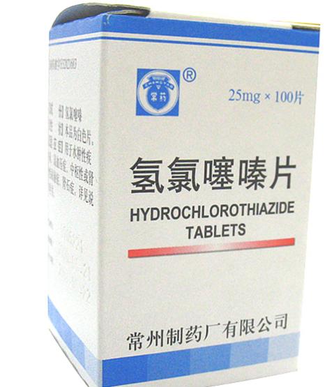 【鉴别】 取本品的细粉适量(约相当于氢氯噻嗪50mg),加氢氧化钠试液