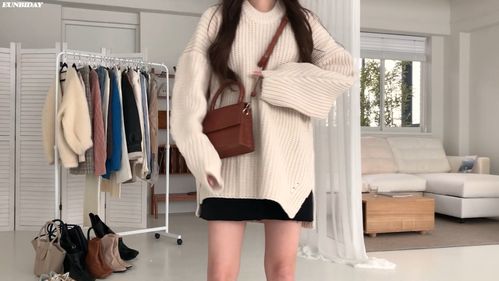 ootd只穿漂亮衣服的年轻女孩时尚服装搭配_时尚_服装搭配_每日穿搭