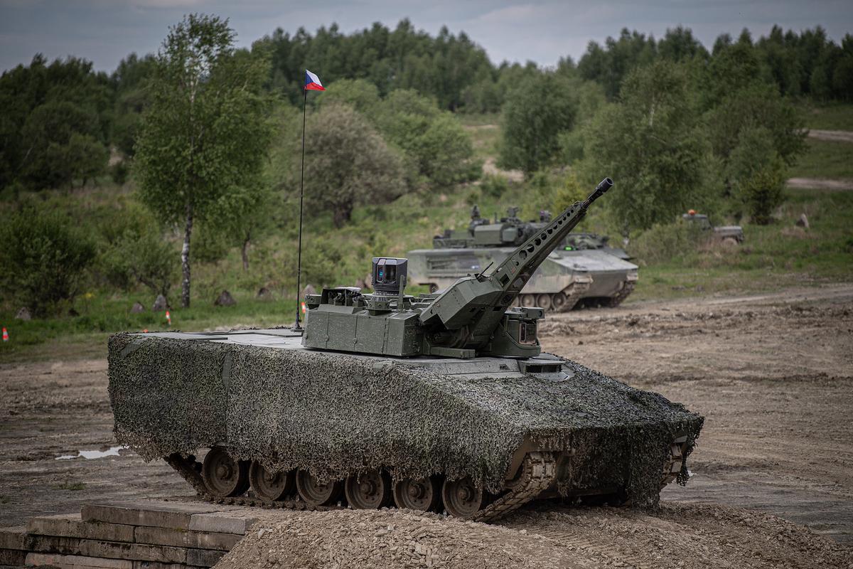 德国莱茵金属公司kf-41"山猫"步兵战车在捷克进行测试