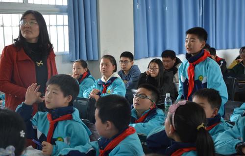 广安实验学校优秀教师赴广安职业技术学院师范学院献课