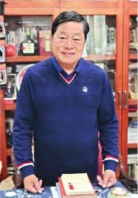 熊召政减肥30斤写大金王朝
