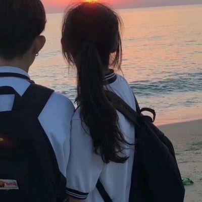 甜甜的校园恋爱青春情侣头像