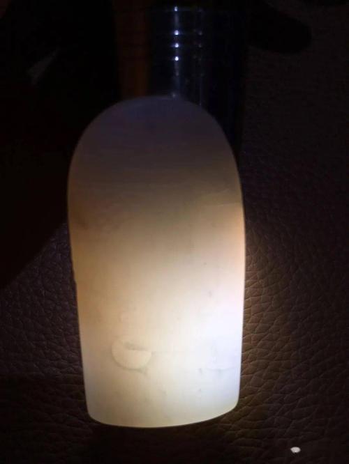 大师,你帮我看看这块玉的结构好不好!_和田玉