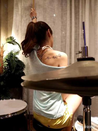 纹身的女人是什么心理状态