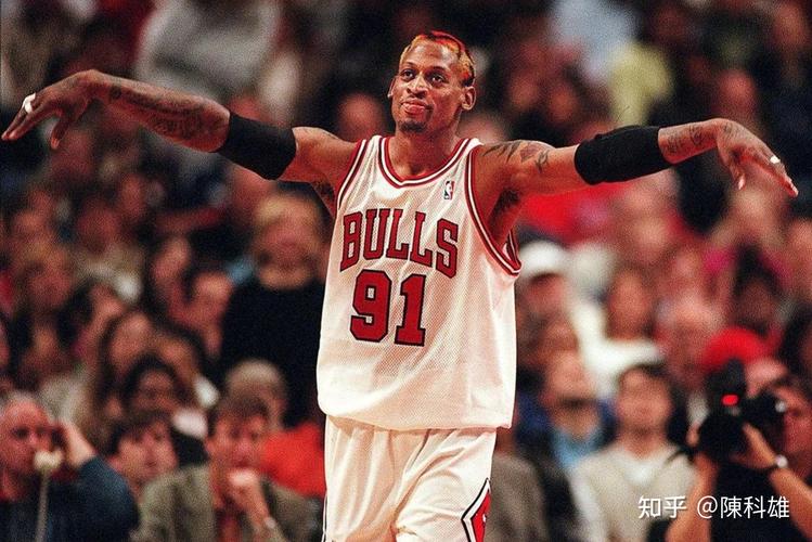 1998年芝加哥公牛总冠军成员的近况,科尔的成就仅次于迈克尔乔丹