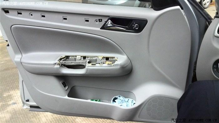 新宝来1.6l左前车门拆解内饰板修理内扣手的卡扣