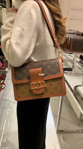 lv路易威登达芙妮单肩包20cm/25cm上身分享_肩带_单肩