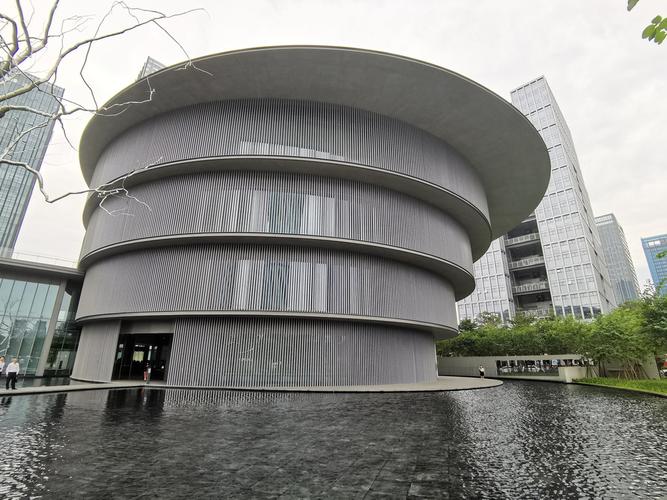 在大师级建筑前驻足,在艺术的殿堂里遐思 — 顺德和美术馆观感( 小游