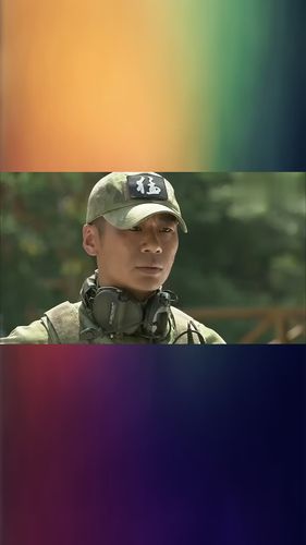 火凤凰:雷神为阿卓戴上头盔,阿卓备受鼓舞,正式向雷神