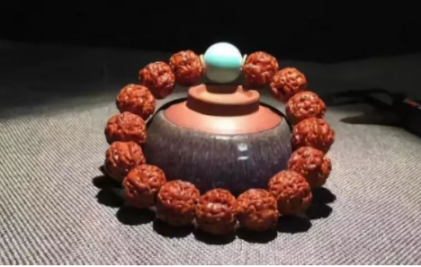 金刚菩提手串配饰图片欣赏 金刚菩提手串怎么搭配