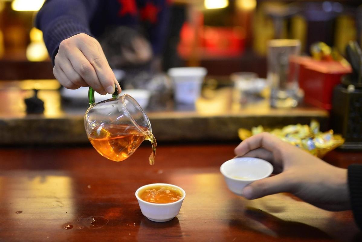 爱喝茶的男人,都有这些特性