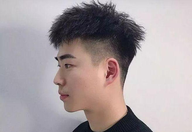 碎盖头怎么留两边和后颈铲青中间留长烫个渣男锡纸烫或烟花烫