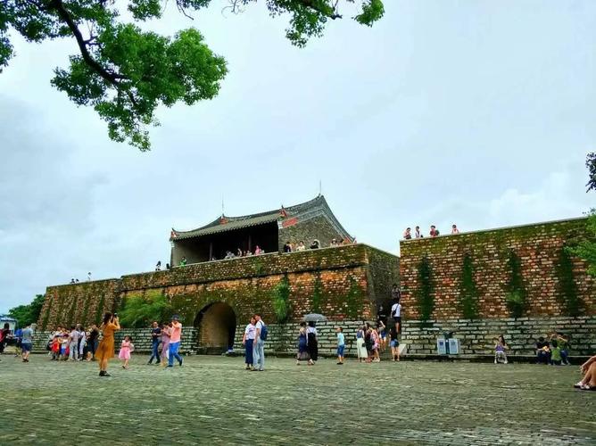 99元,沙滩玩水·[8月6日]邂逅广东鼓浪屿,寻迹大鹏古城东山寺 休闲游