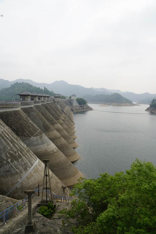 巢湖上的泪珠梅山水库一一皖西马丁公路自驾游之三.