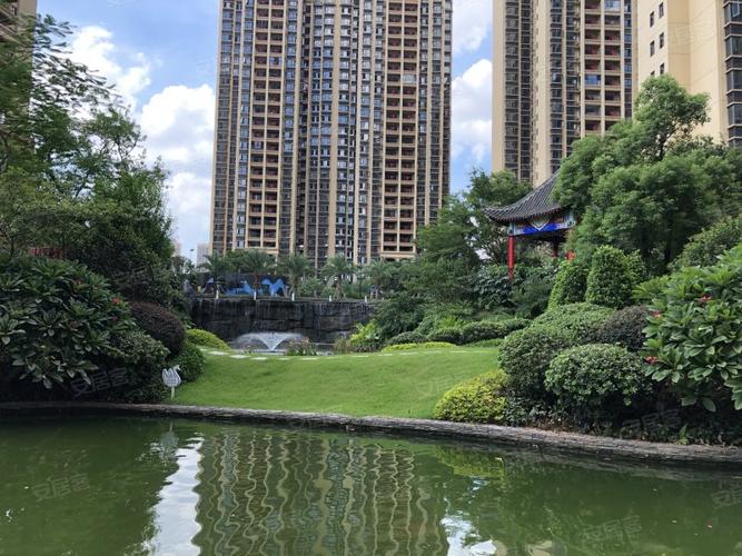 万昌东方巴黎湖岸,江滨路,近胜利路-玉林万昌东方巴黎