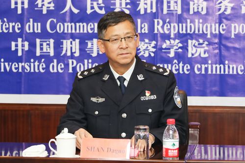 单大国副院长在典礼上致辞