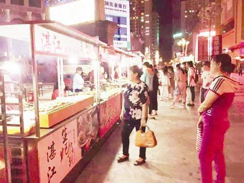 今夏鞍山24处夜市让夜经济火遍大街小巷