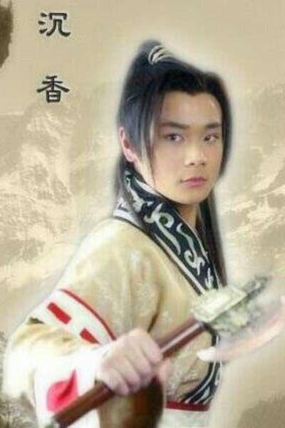喏,宝莲灯沉香 魔幻手机陆小千 沉香帅一点哈   显示全部