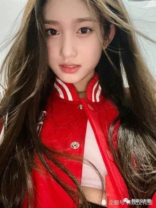 "巨婴忙内"ive李瑞的"自拍私照"合集|韩国女团|ive