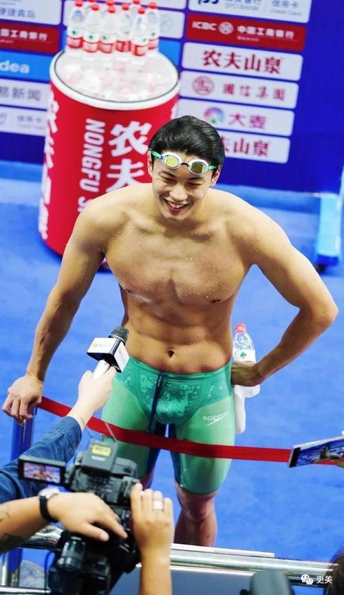 比如跟搭档曹缘摘得10米跳台银牌的陈艾森.