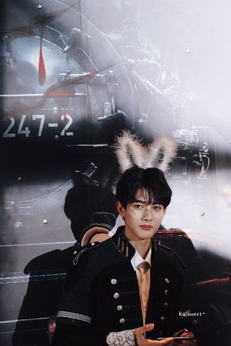 乱中求图 带大名 甘望星 鬼屋造型 yyds!