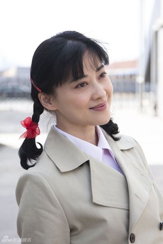 data-lemmaid="305391">中央戏剧学院 /a>表演系,中国女演员, a