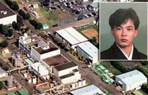 痛苦的终结 83天时,大内久已犹如怪物,他发不出声音,也不知是否能够