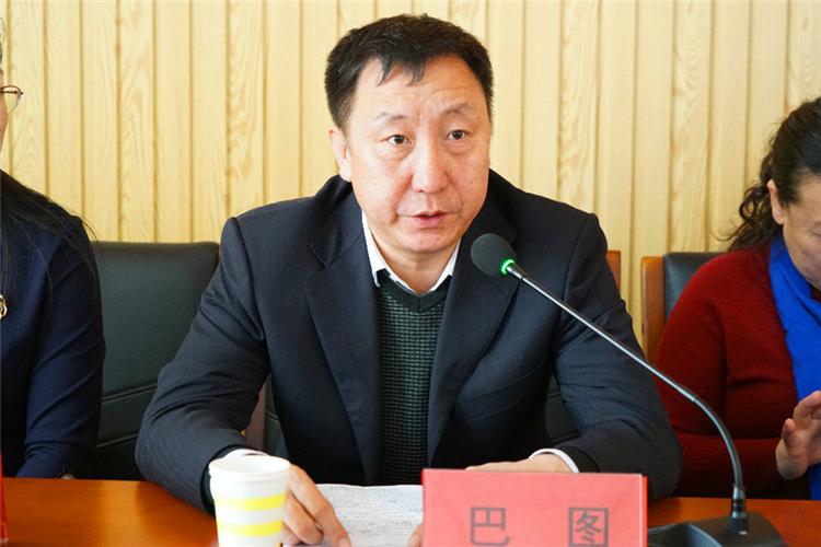 奈曼旗举行全国妇联"农村贫困母亲两癌救助"中央专项彩票公益金发放