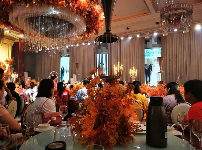 晒晒朋友结婚酒席,800元一桌的标准,大吃大喝真过瘾!